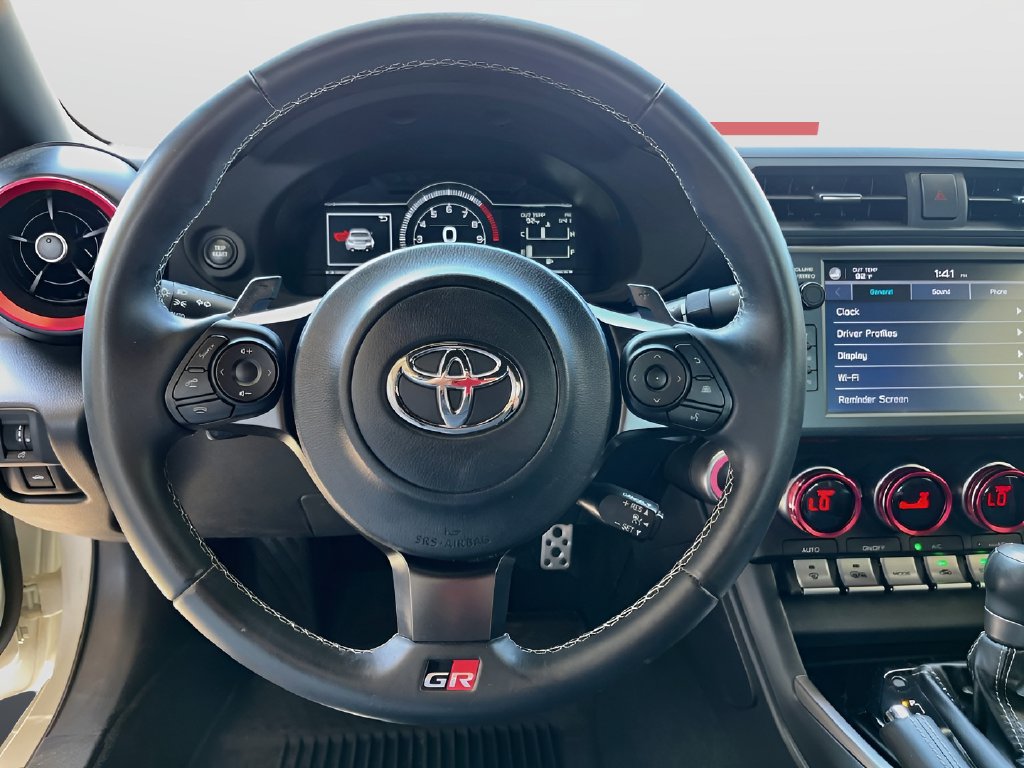 Used 2026 Toyota GR86 Premium w/ ALL Weather Mat Package (TMS) RWD image 11