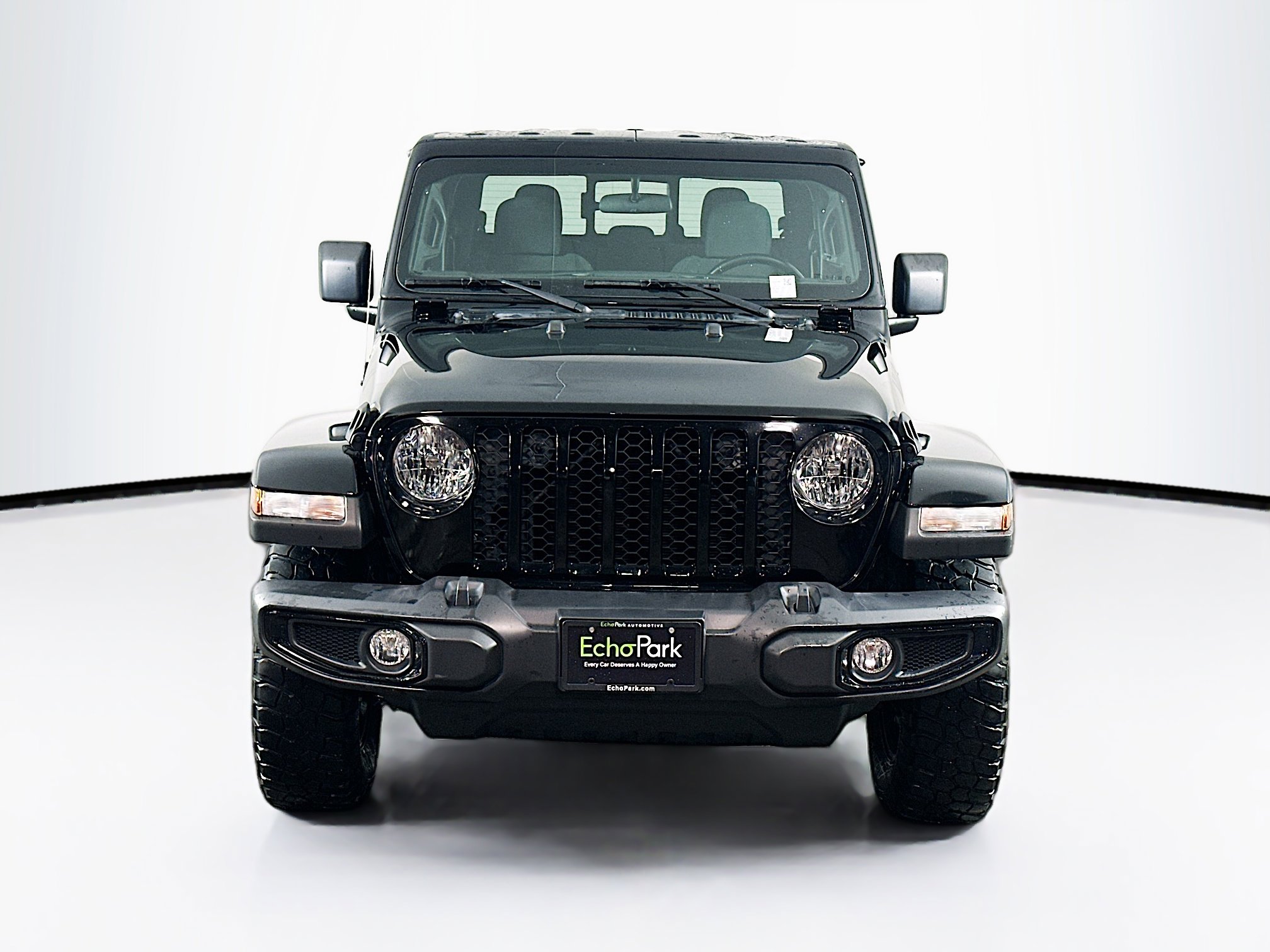 Used 2021 Jeep Gladiator Willys image 2