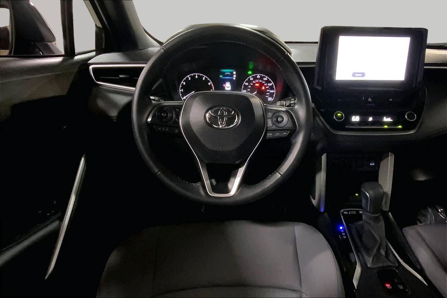 Used 2024 Toyota Corolla Cross AWD Hybrid image 6