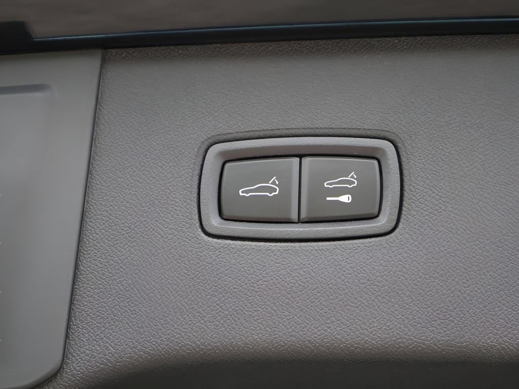 New 2026 Porsche Cayenne AWD/4WD image 18
