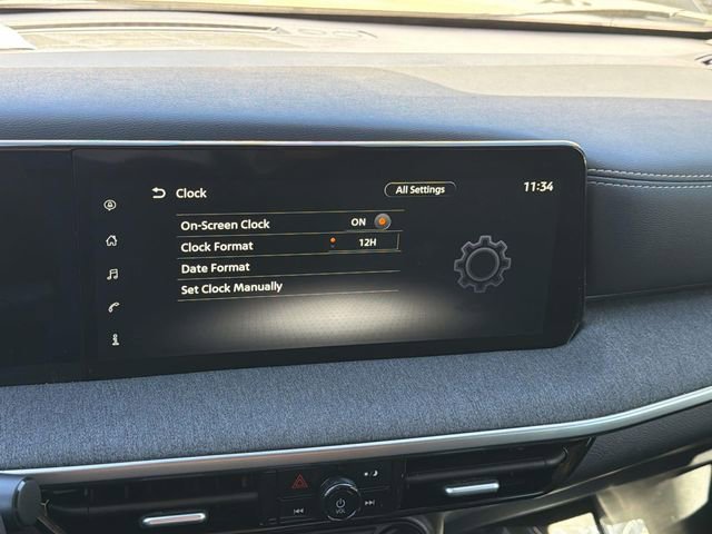 Certified 2025 Nissan Kicks SV image 20