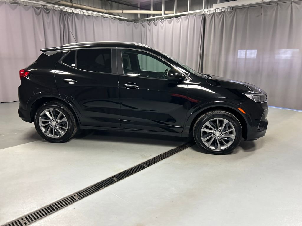 Used 2023 Buick Encore GX Select w/ Sport Touring Package FWD image 8