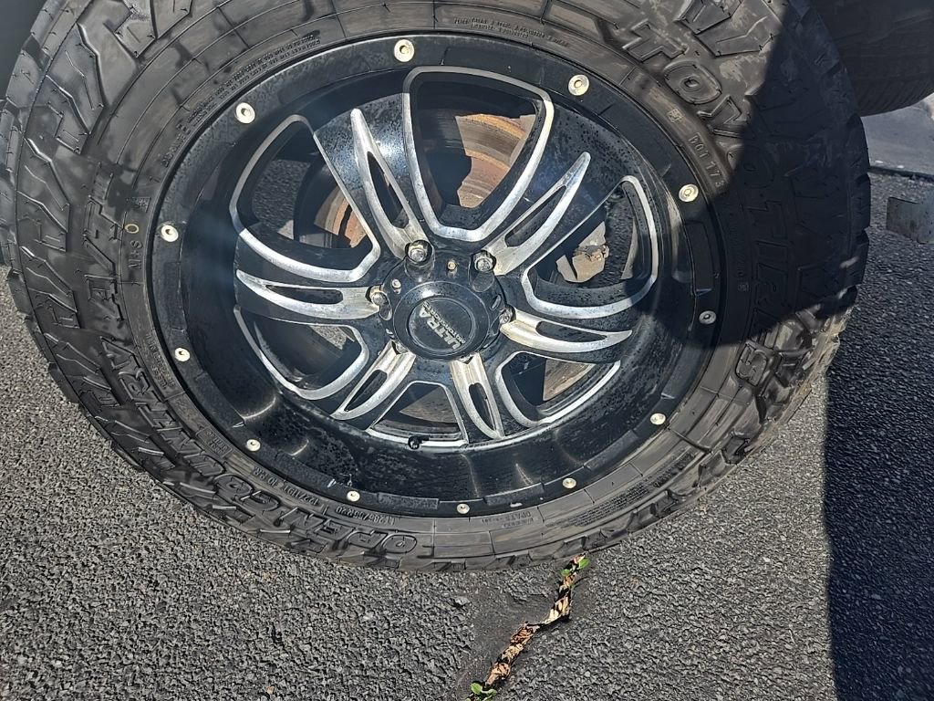 Used 2015 Ford F150 Lariat image 40