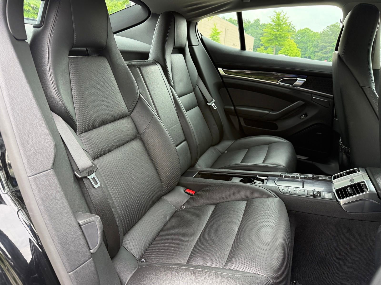 Used 2014 Porsche Panamera RWD image 42