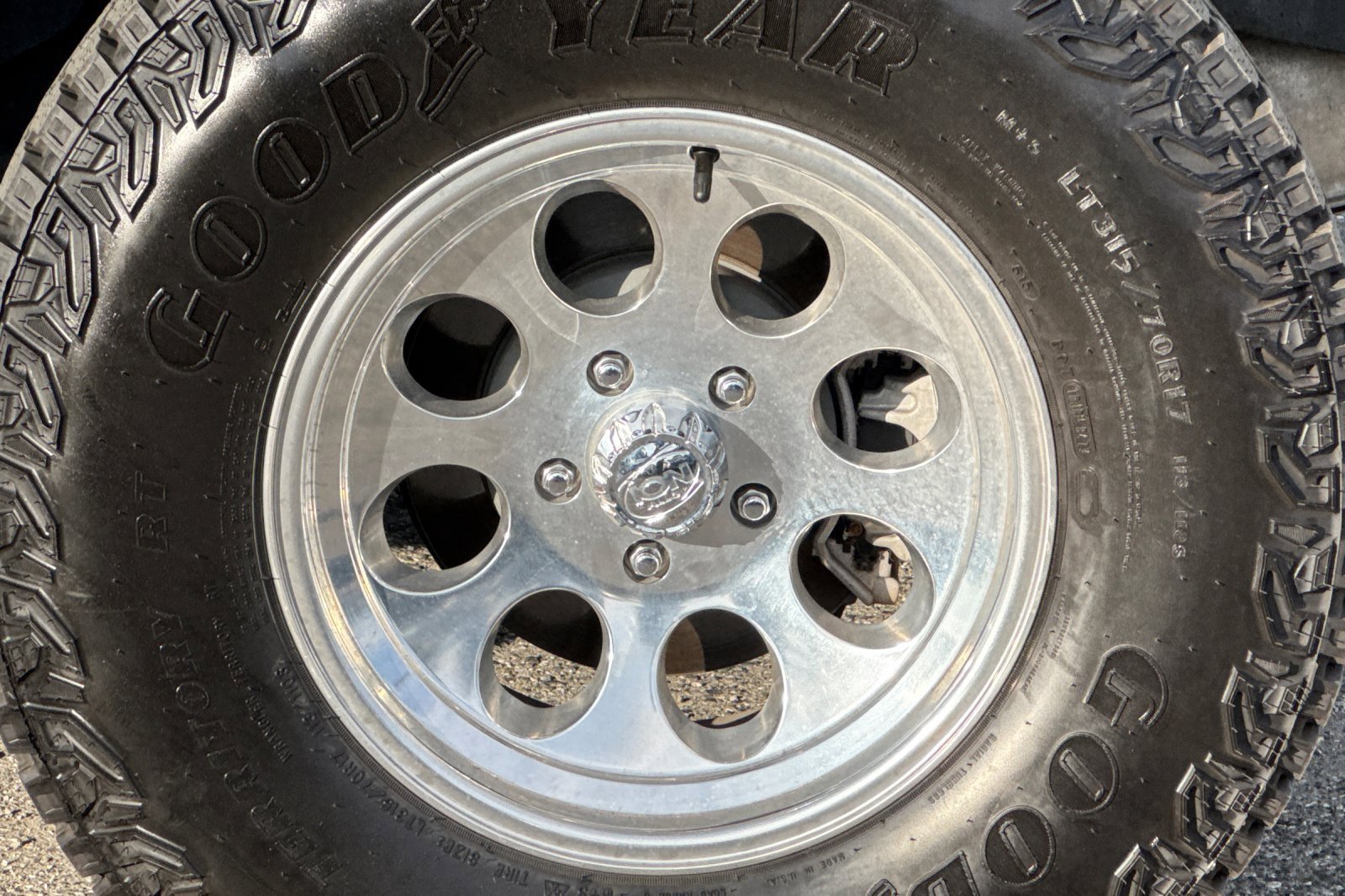 Used 2024 Jeep Wrangler Sport image 24