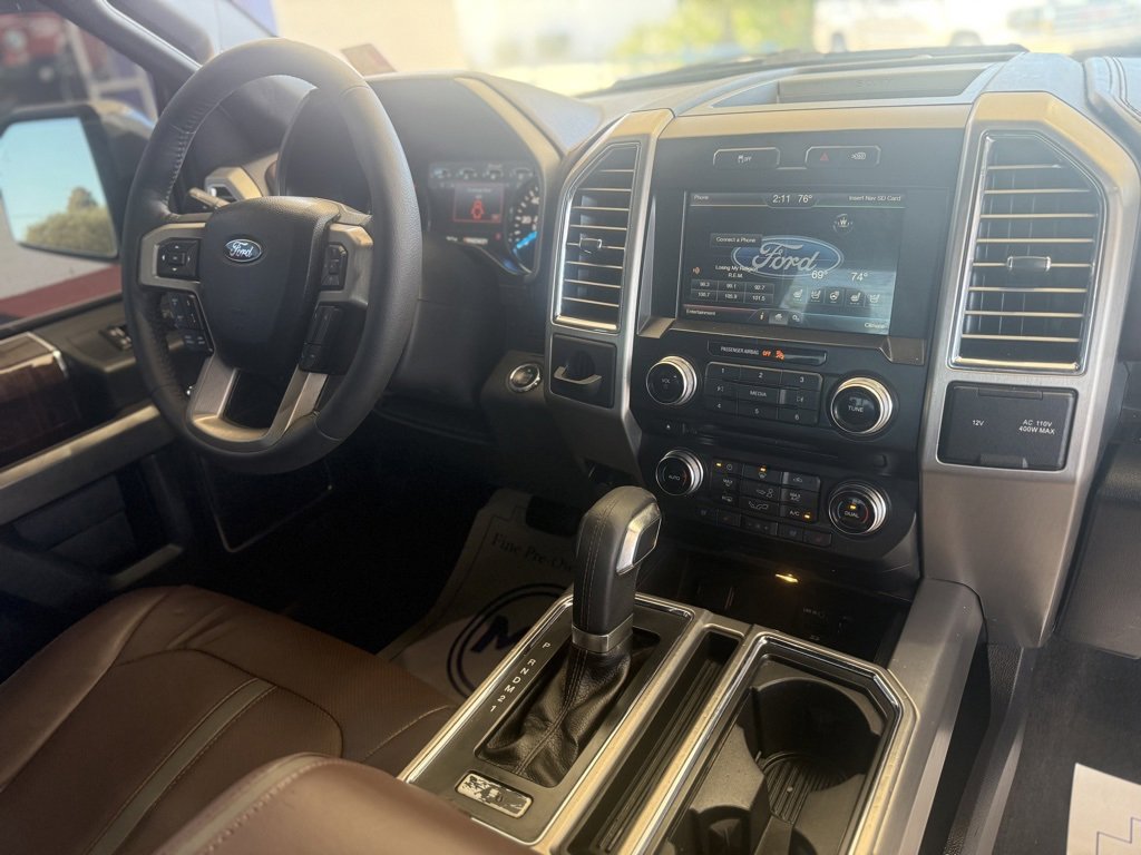 Used 2015 Ford F150 Platinum w/ Equipment Group 701A Luxury image 22