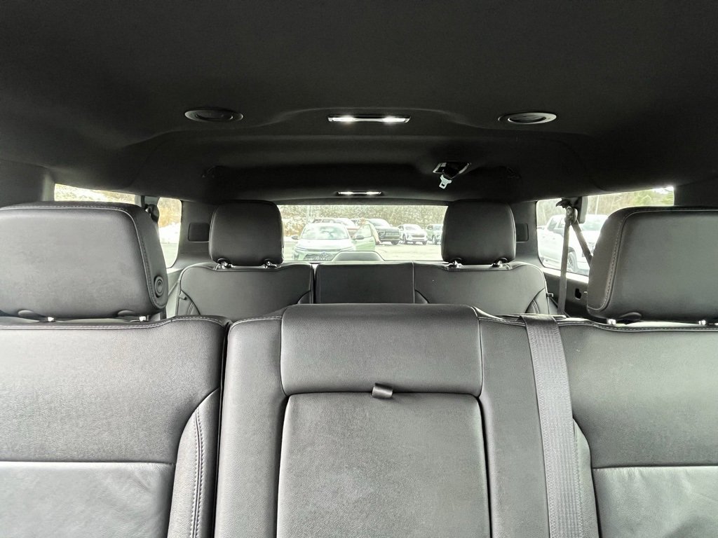Used 2024 Chevrolet Suburban LT image 21