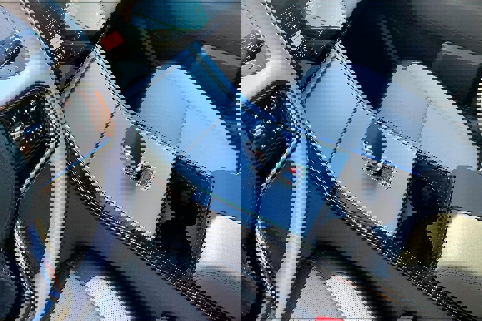 Used 2025 Land Rover Range Rover Velar S image 15