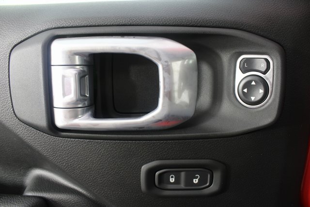 New 2026 Jeep Wrangler Unlimited Rubicon w/ Convenience Group image 14