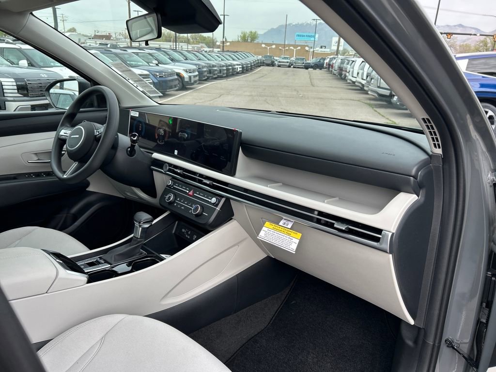 New 2026 Hyundai Tucson SE image 13