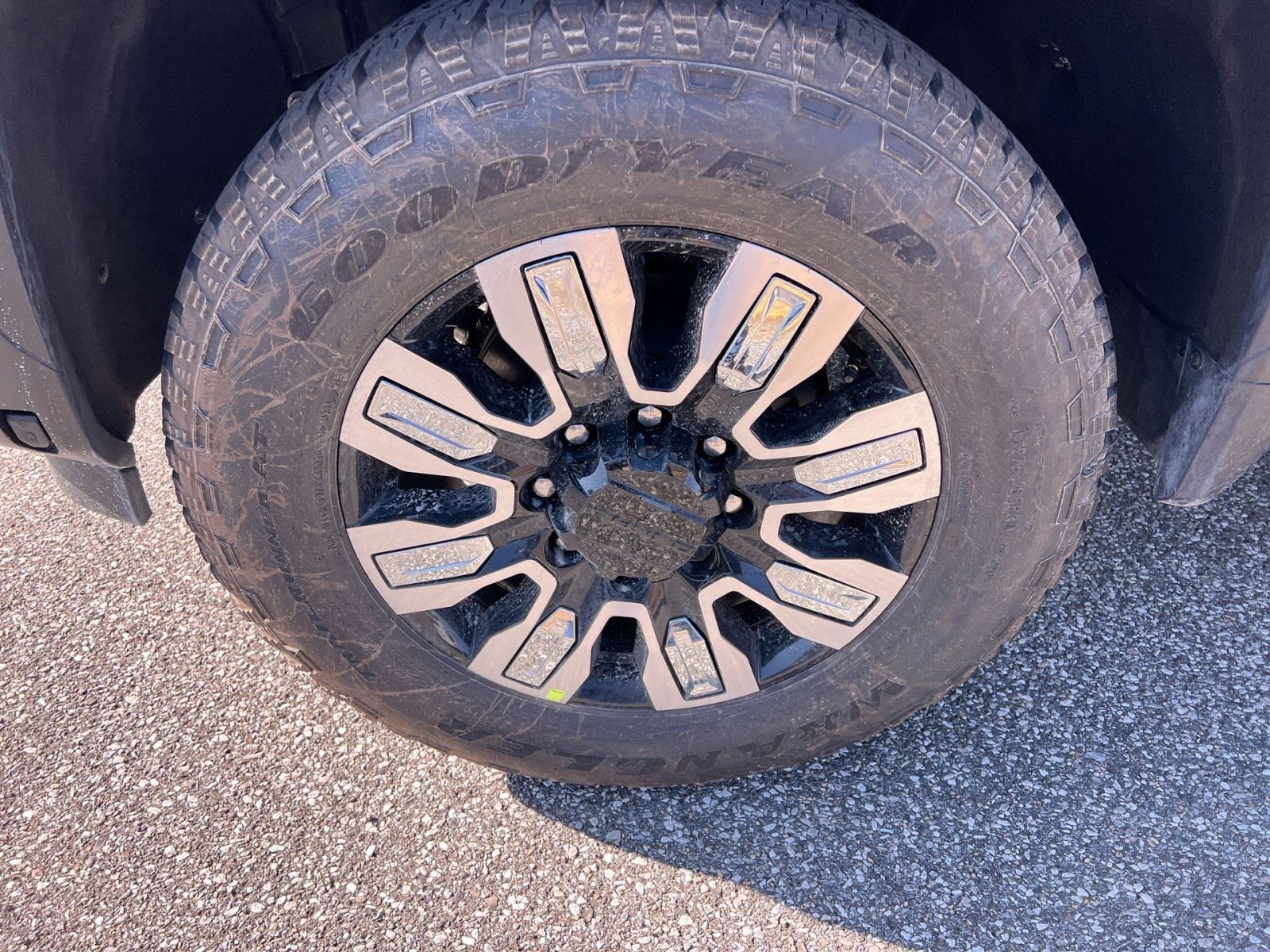 New 2026 GMC Sierra 2500 Denali w/ Denali Reserve Package image 11