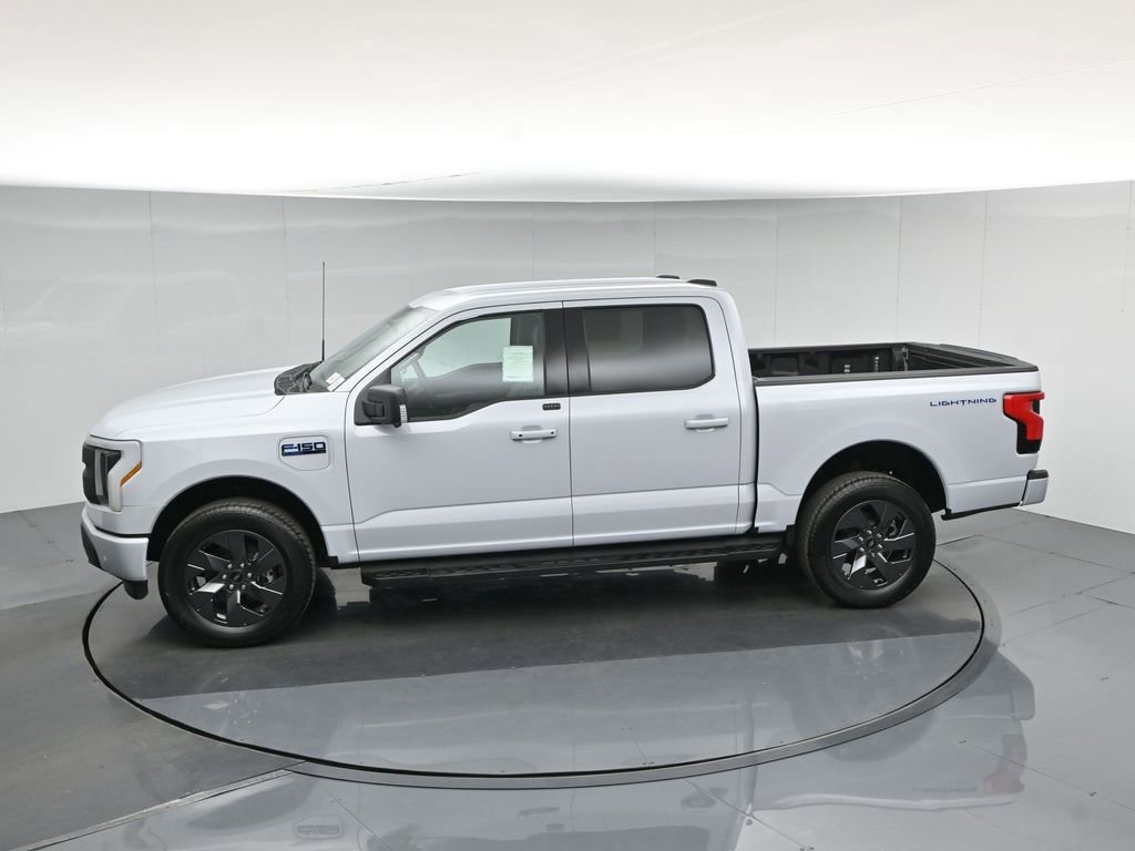 New 2025 Ford F150 Lightning Flash AWD/4WD image 44