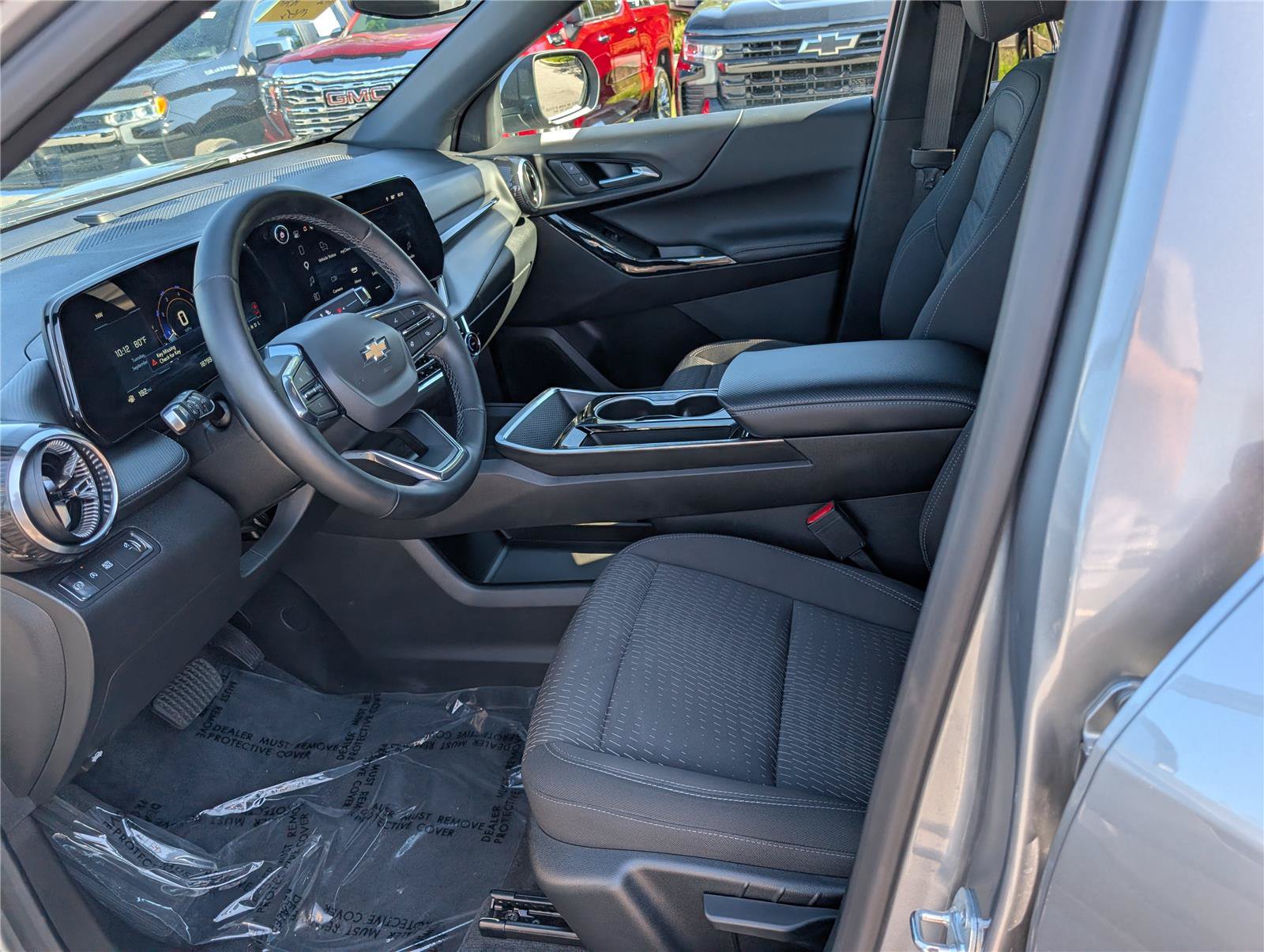 Used 2025 Chevrolet Equinox LT FWD image 14