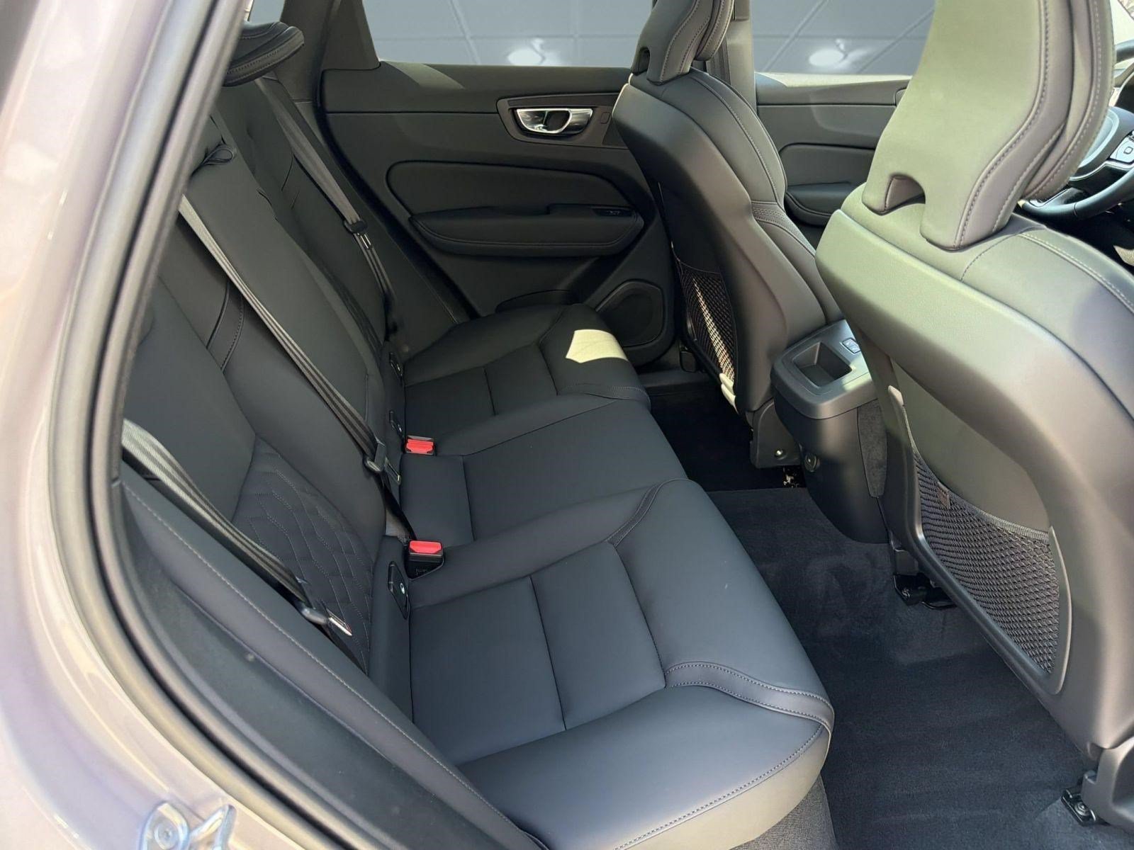 New 2026 Volvo XC60 B5 Plus w/ Climate Package AWD/4WD image 30