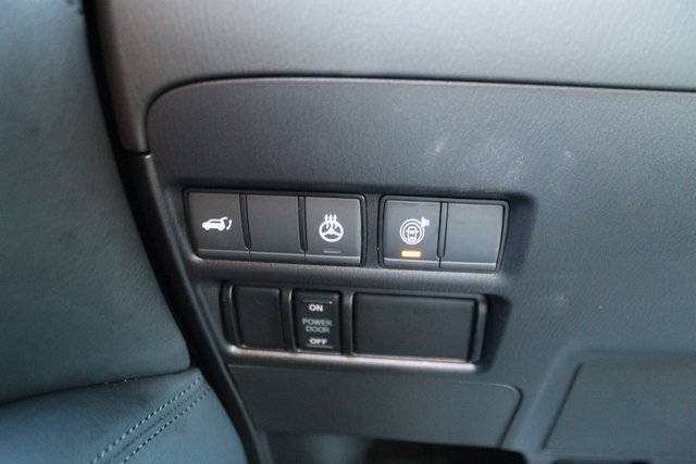 Used 2024 Nissan Armada SL w/ Midnight Edition Package image 16