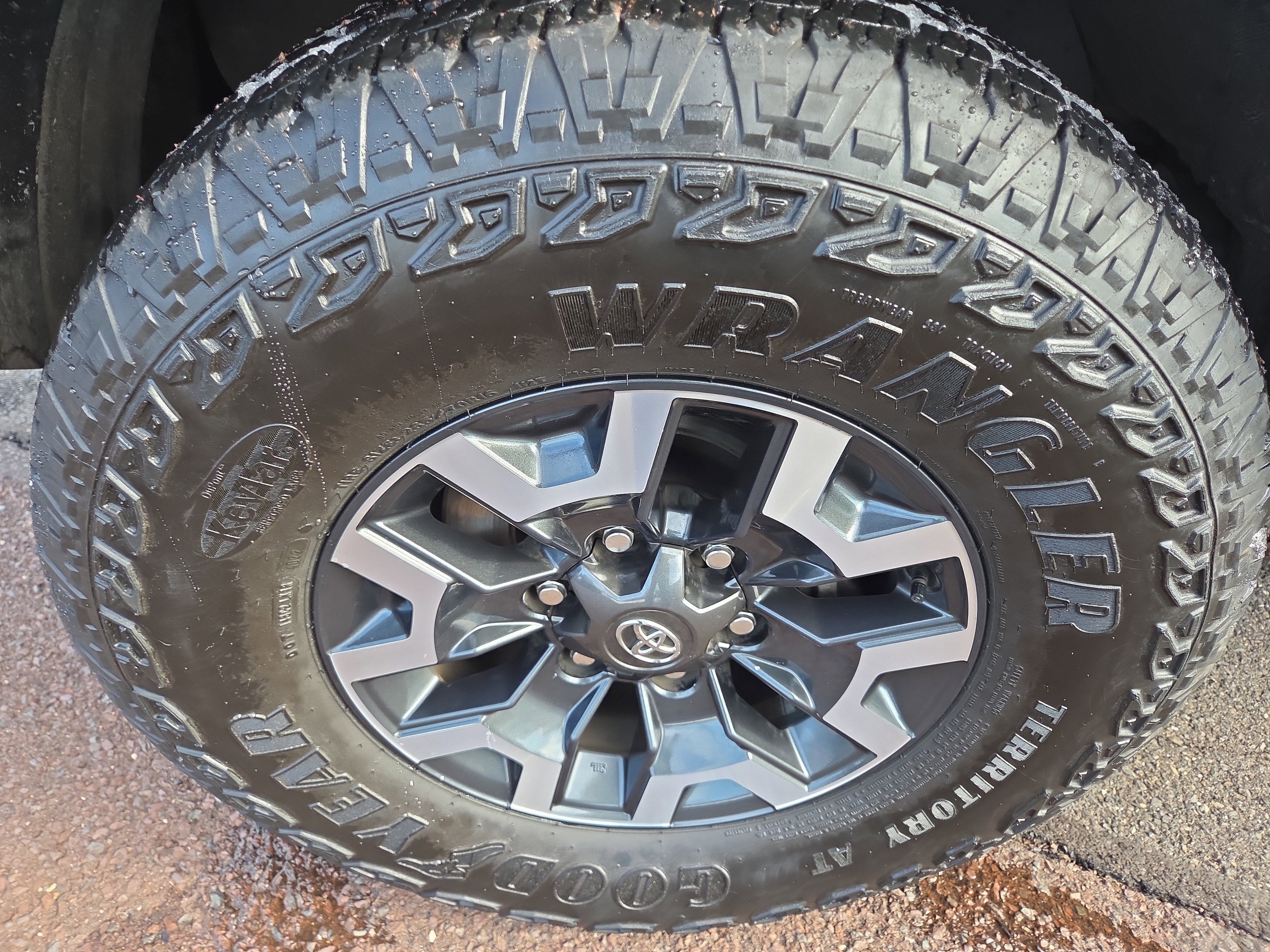 Certified 2023 Toyota Tacoma TRD Off-Road image 12