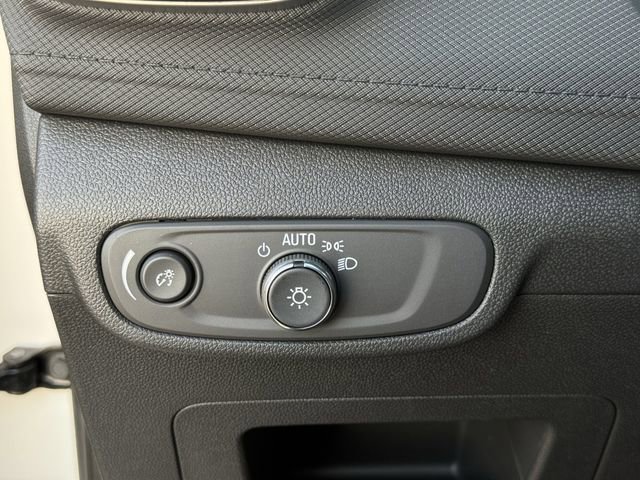 Used 2026 Chevrolet TrailBlazer LS w/ LS Convenience Package image 24