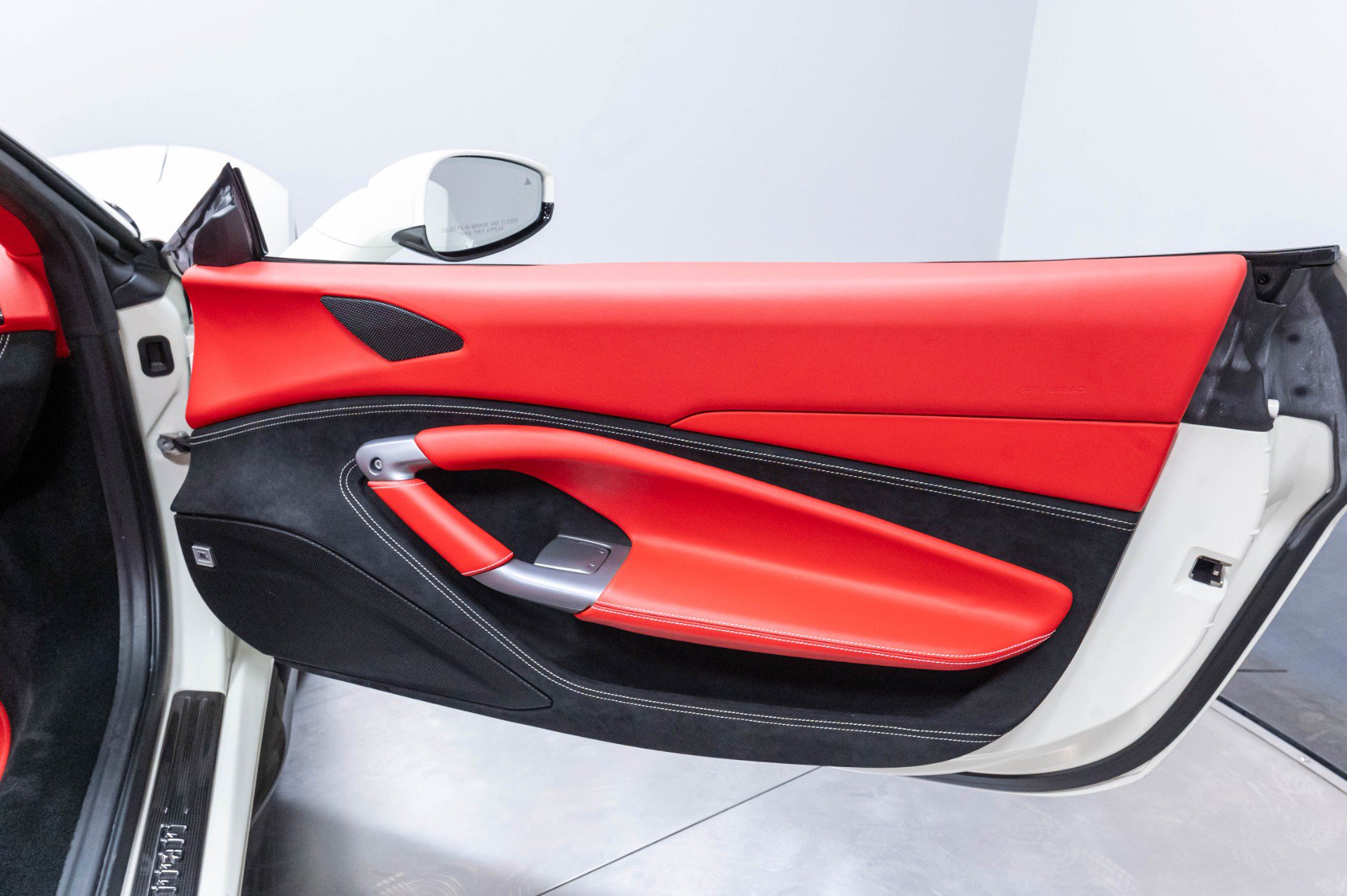 Used 2021 Ferrari F8 Tributo RWD image 30