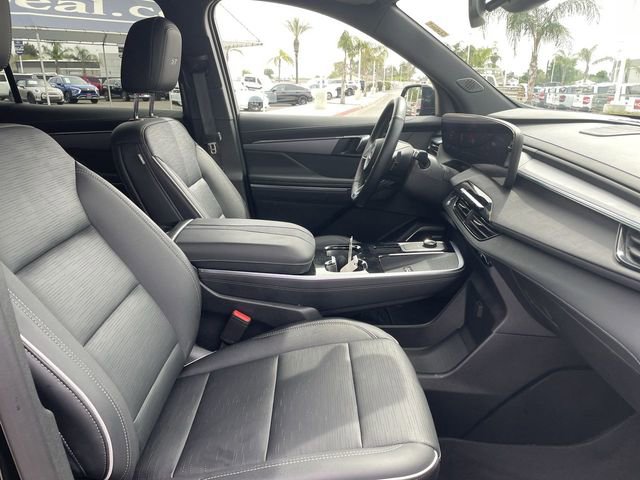 Used 2025 Buick Enclave Sport Touring image 27