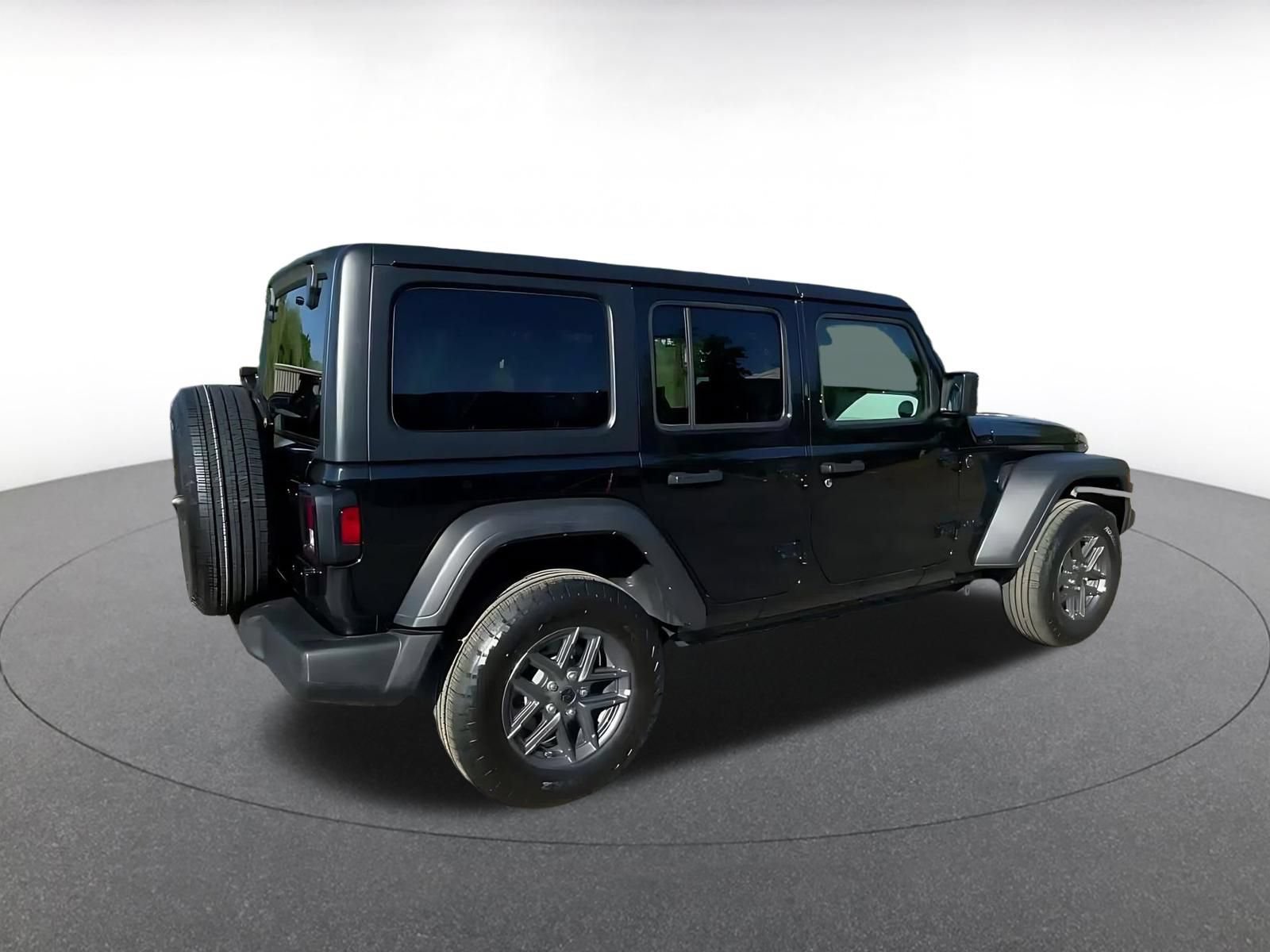Used 2025 Jeep Wrangler Unlimited Sport AWD/4WD image 8