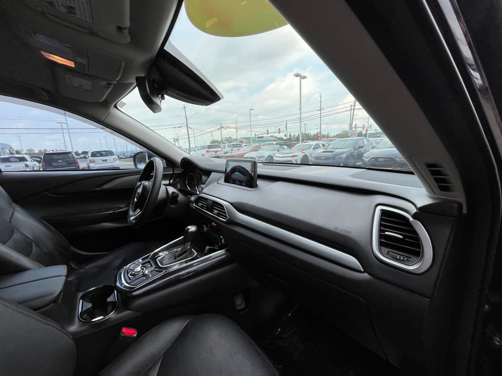 Used 2018 MAZDA CX-9 Touring FWD image 21