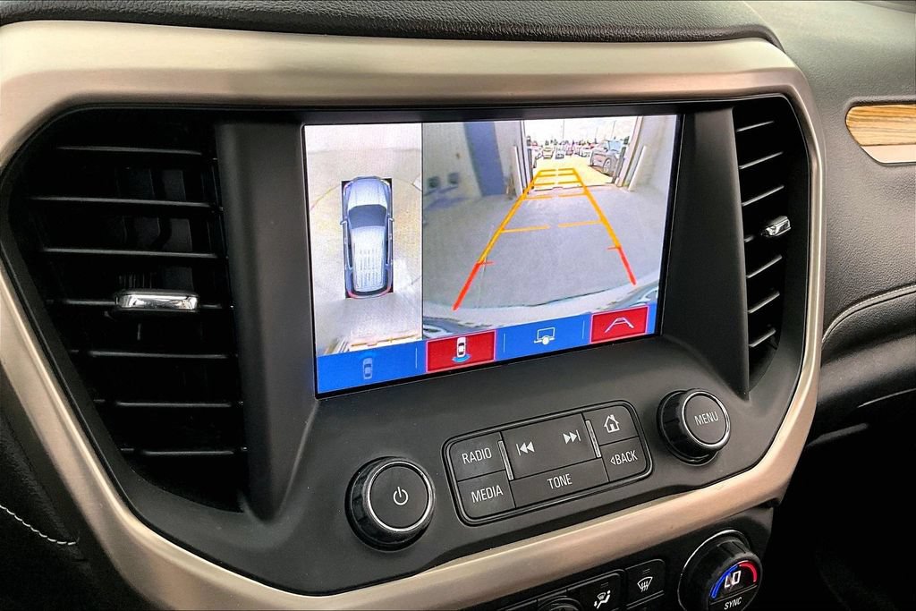 Used 2017 GMC Acadia Denali w/ Technology Package AWD/4WD image 28