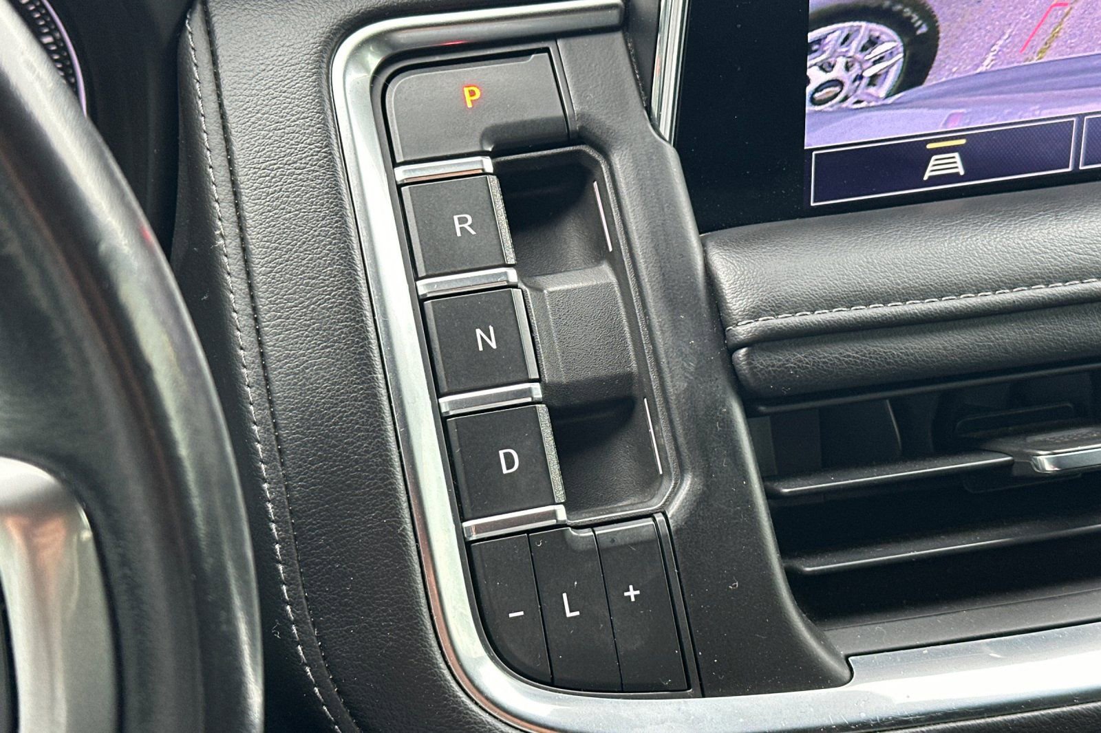 Used 2021 Chevrolet Tahoe Z71 image 25