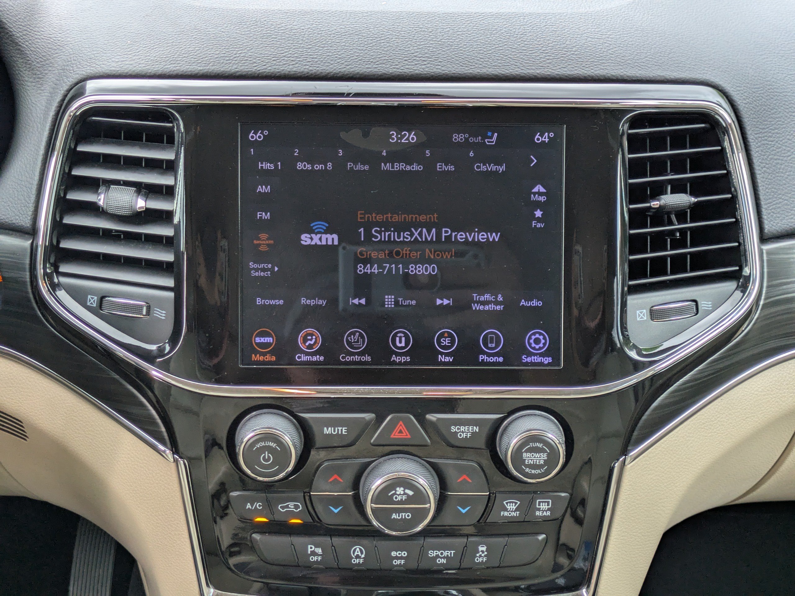 Used 2020 Jeep Grand Cherokee Limited w/ Luxury Group II RWD image 17