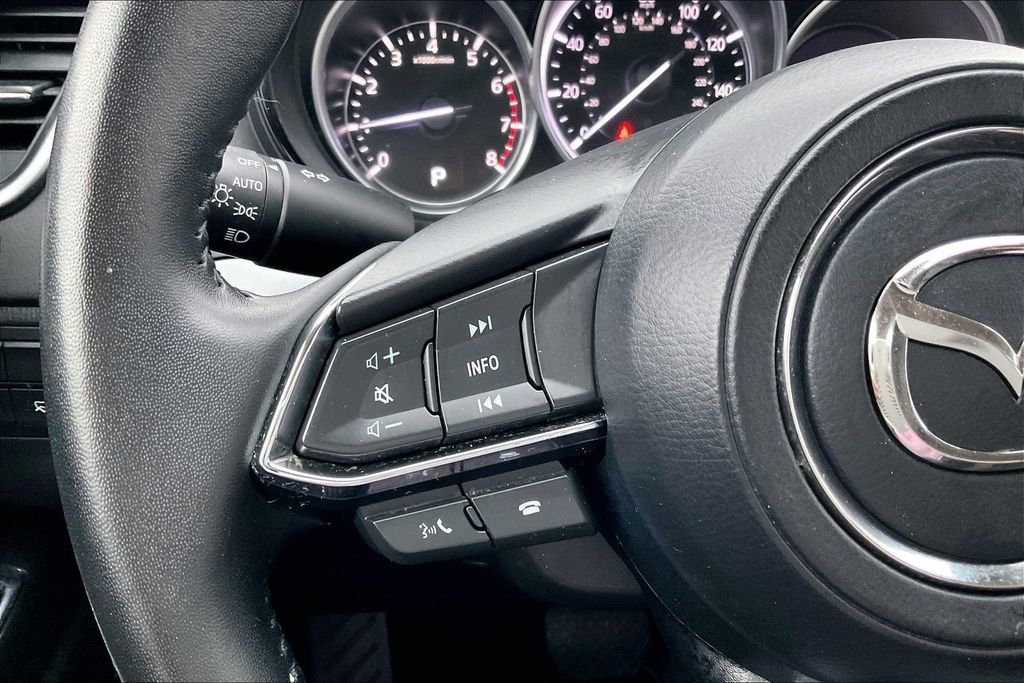 Used 2022 MAZDA CX-9 Touring image 18