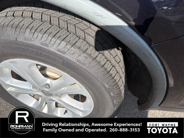 Used 2011 Dodge Durango Express AWD/4WD image 7