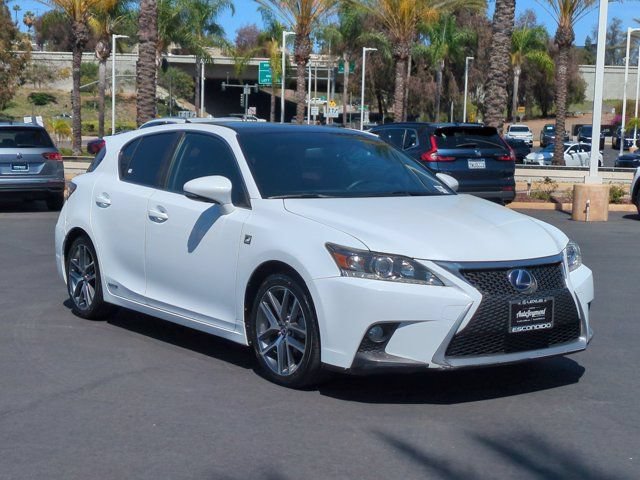 Used 2015 Lexus CT 200h w/ F Sport w/Nuluxe Interior FWD image 3
