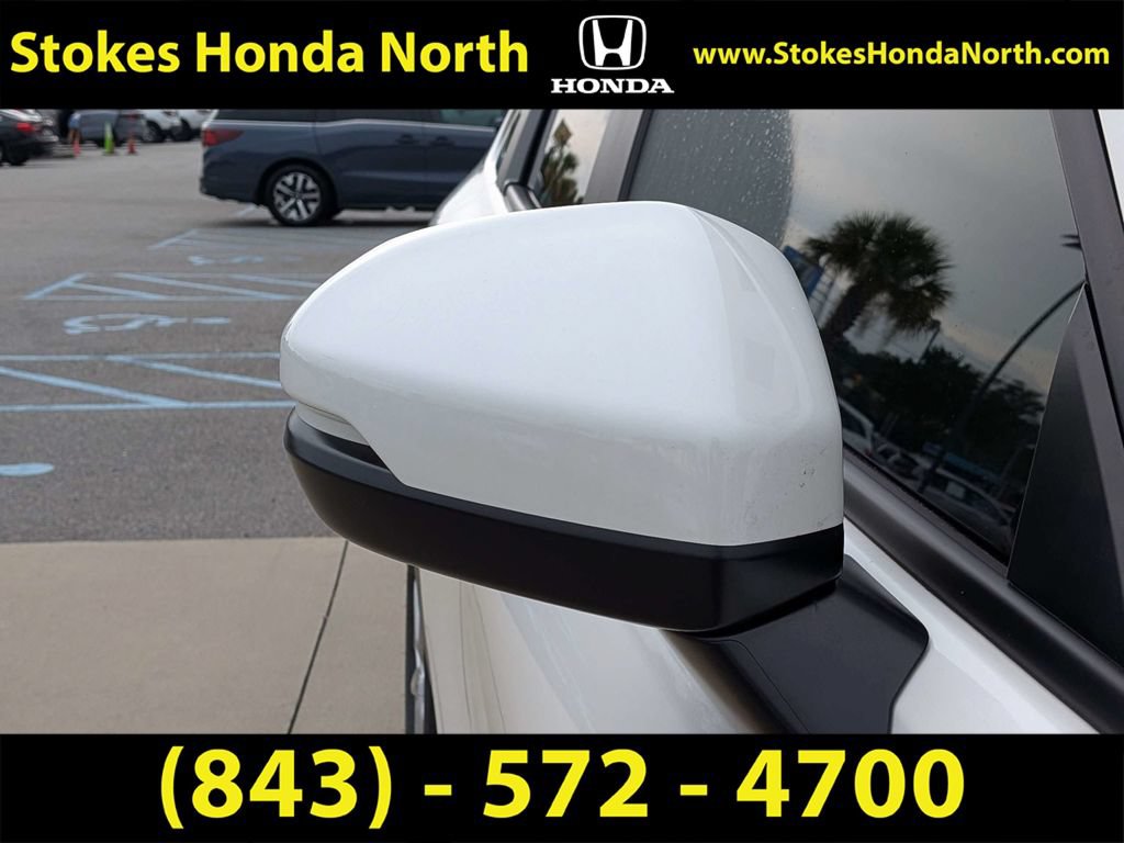 Certified 2025 Honda HR-V LX image 13