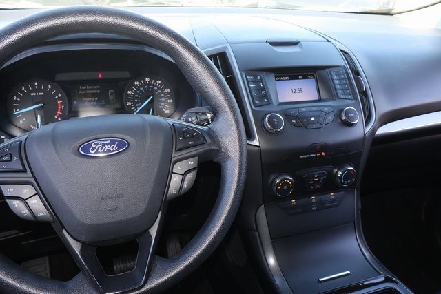 Used 2019 Ford Edge SE image 27