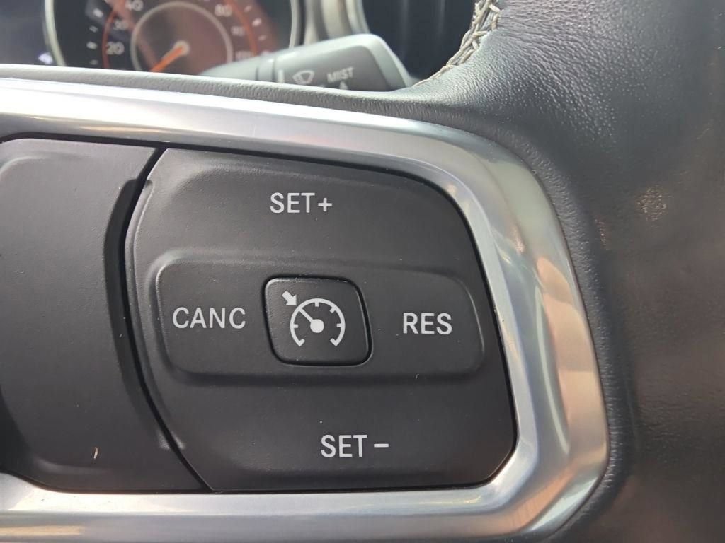 Used 2020 Jeep Gladiator Overland w/ LED Lighting Group AWD/4WD image 40