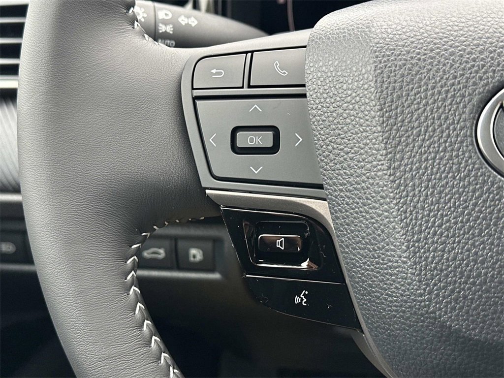 New 2026 Toyota Camry SE image 21