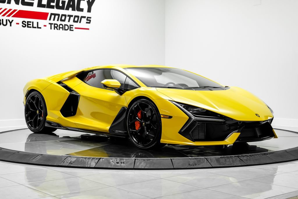 Used 2025 Lamborghini Revuelto AWD/4WD image 3