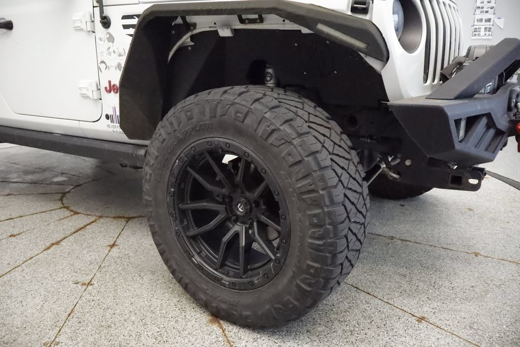 Used 2023 Jeep Wrangler Unlimited Rubicon w/ LED Lighting Group AWD/4WD image 14