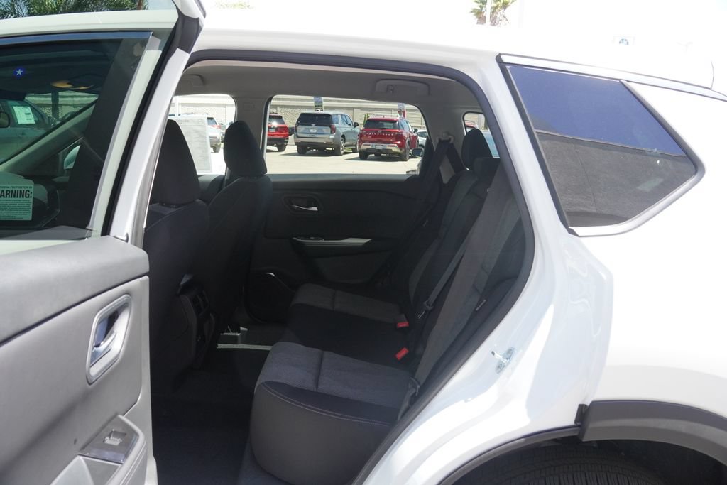 New 2026 Nissan Rogue SV FWD image 29