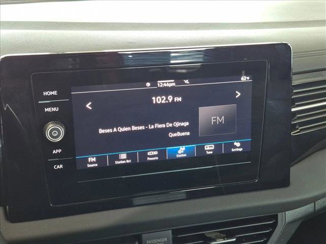 Used 2025 Volkswagen Jetta Sport image 14