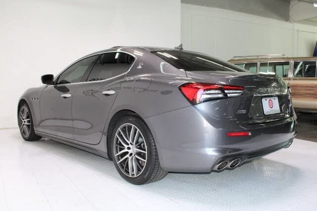 Used 2021 Maserati Ghibli S Q4 AWD/4WD image 3