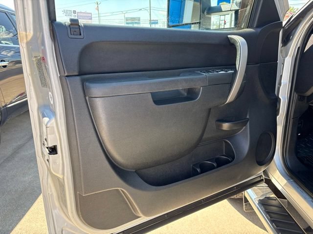 Used 2011 Chevrolet Silverado 3500 LT w/ Interior Plus Package AWD/4WD image 28