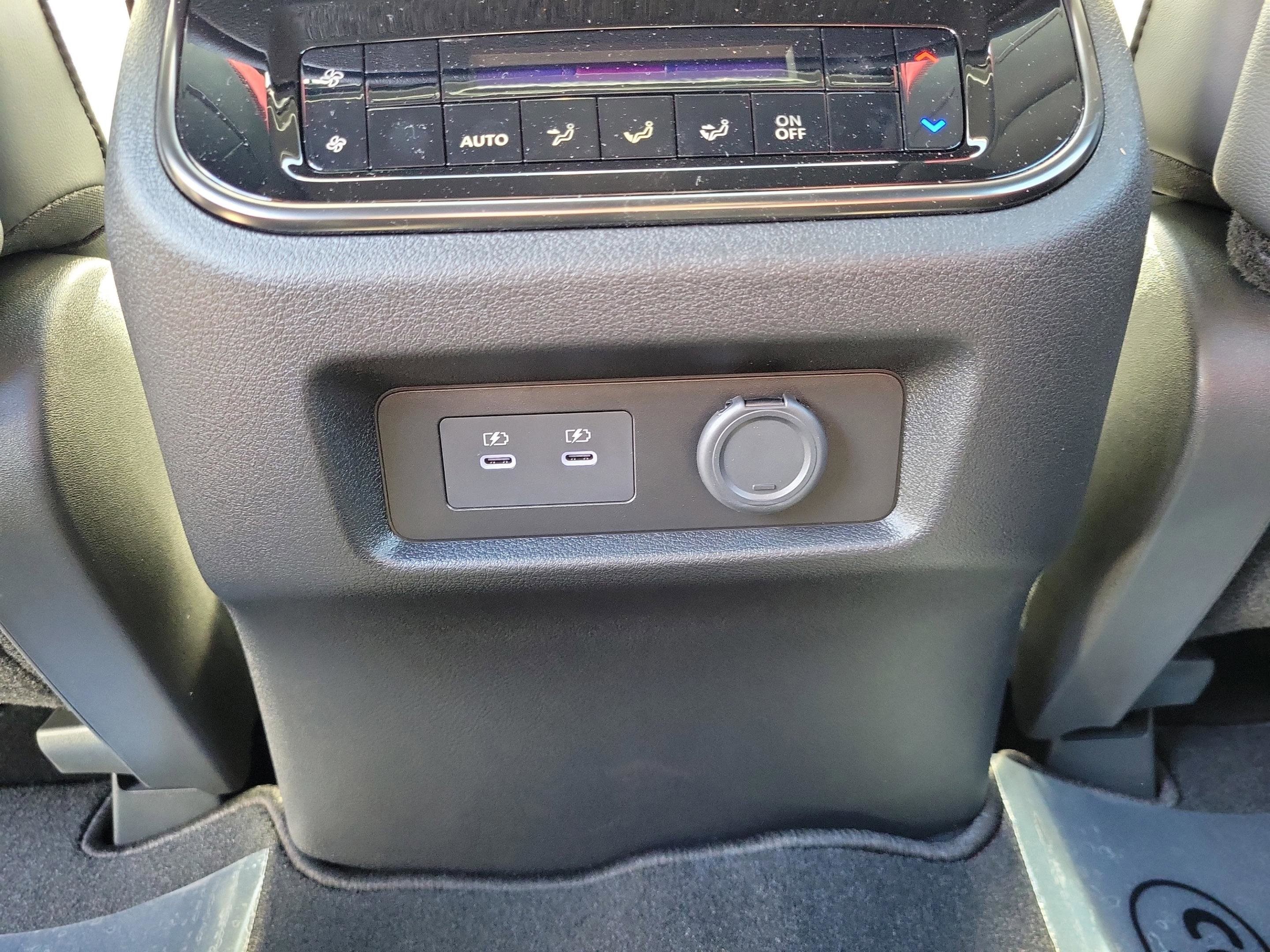 New 2026 Nissan Armada NISMO image 11