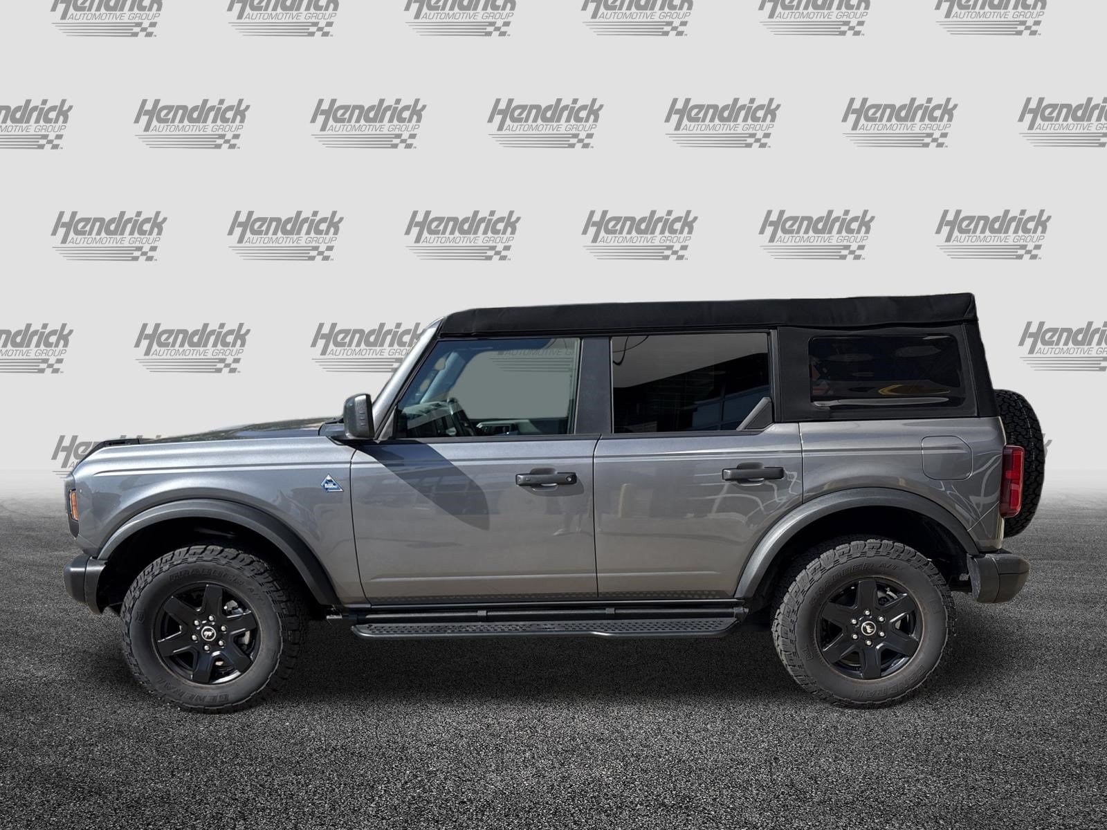 Used 2024 Ford Bronco Black Diamond AWD/4WD image 7