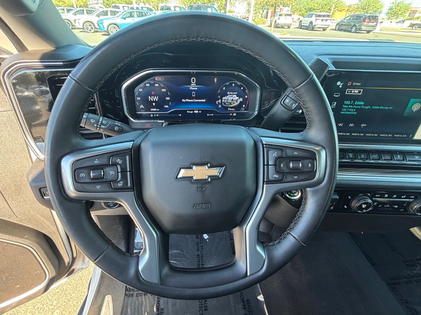 Used 2025 Chevrolet Silverado 2500 LT w/ Convenience Package AWD/4WD image 12
