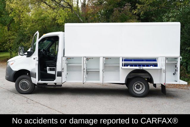 Used 2023 Mercedes-Benz Sprinter 3500 image 2