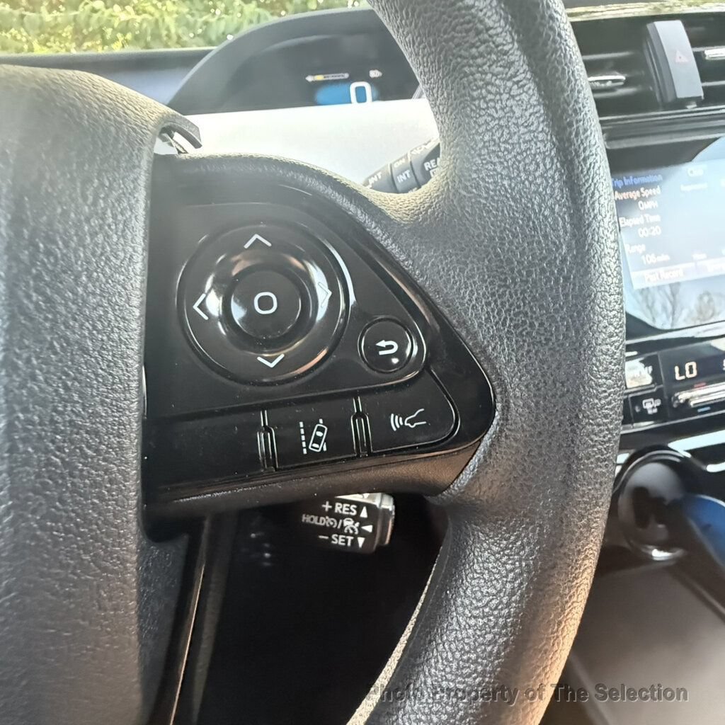 Used 2019 Toyota Prius LE FWD image 34