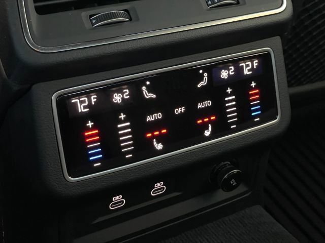 Used 2025 Audi S6 Premium Plus image 46