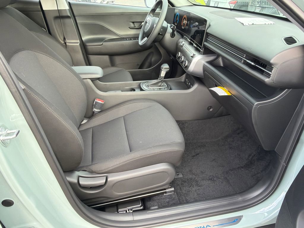 New 2026 Hyundai Kona SE image 13