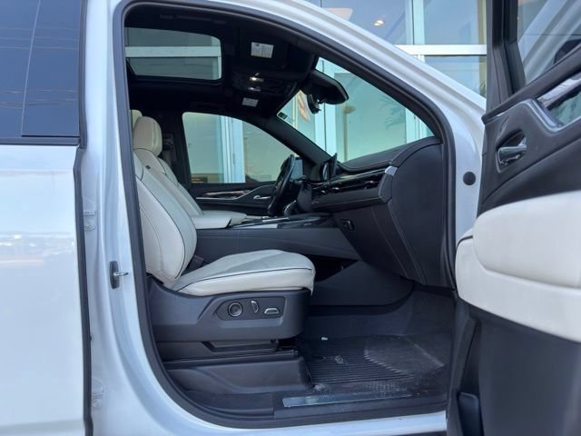 Used 2021 Cadillac Escalade Sport AWD/4WD image 9