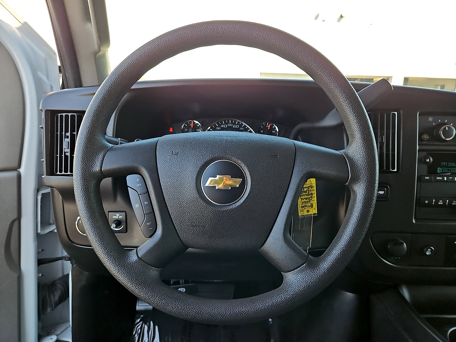 Used 2024 Chevrolet Express 3500 LT w/ LT Preferred Equipment Group RWD image 21